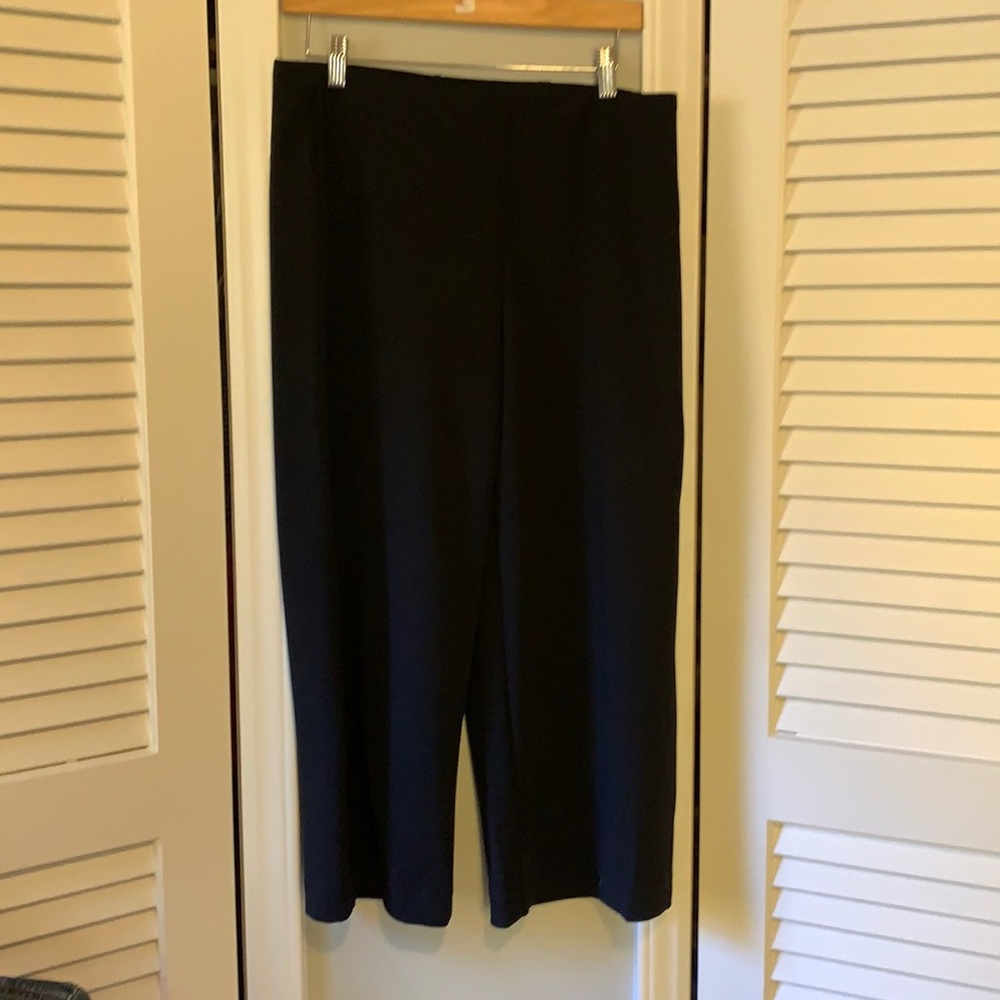 NWOT - LOFT Black Culottes